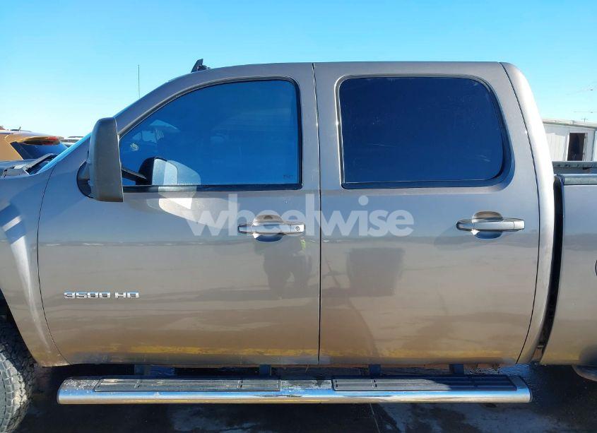 Photo 15 of 2013 Chevrolet Silverado 3500HD LTZ (VIN 1GC4K1C89DF132342)