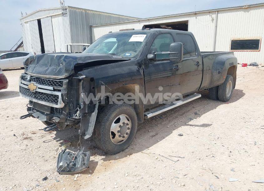 Photo 2 of 2012 Chevrolet Silverado 3500HD LTZ (VIN 1GC4K1C8XCF228060)