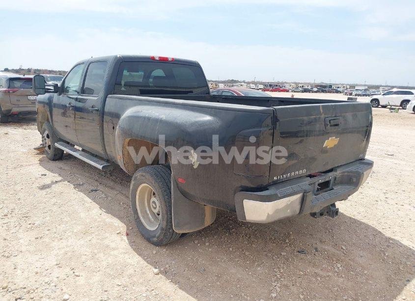 Photo 3 of 2012 Chevrolet Silverado 3500HD LTZ (VIN 1GC4K1C8XCF228060)