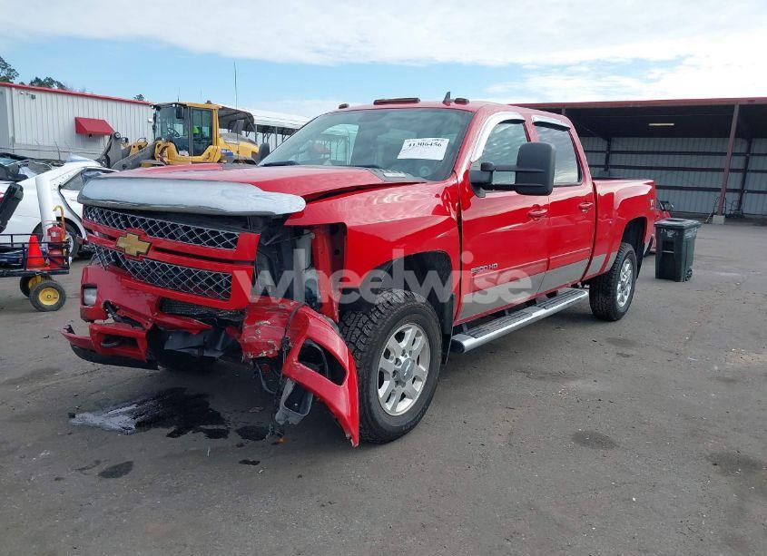 Photo 2 of 2013 Chevrolet Silverado 3500HD LTZ (VIN 1GC4K1C8XDF205752)