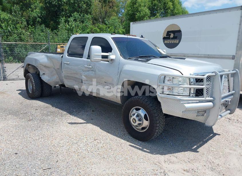 2014 Chevrolet Silverado 3500HD LTZ (VIN 1GC4K1C8XEF121951) main photo