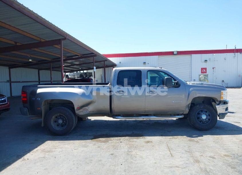 Photo 13 of 2013 Chevrolet Silverado 3500HD LTZ (VIN 1GC4K1CG3DF166395)