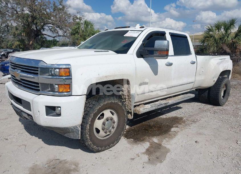 Photo 2 of 2016 Chevrolet Silverado 3500HD HIGH COUNTRY (VIN 1GC4K1E84GF269173)