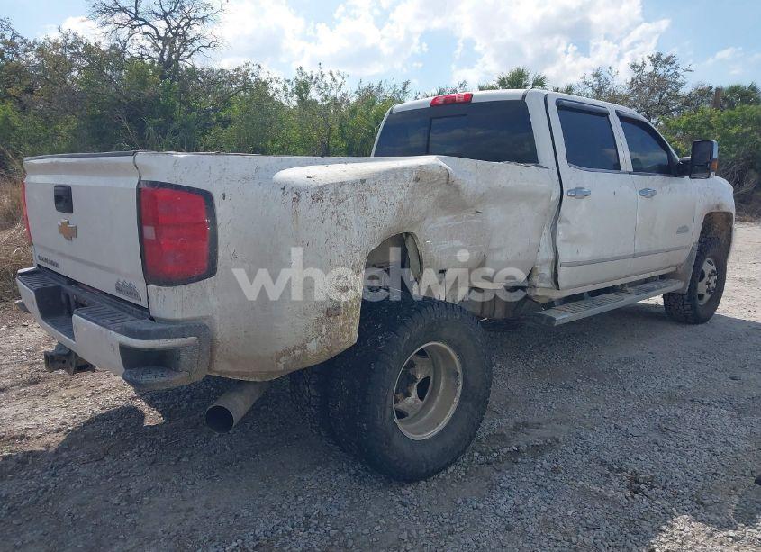 Photo 4 of 2016 Chevrolet Silverado 3500HD HIGH COUNTRY (VIN 1GC4K1E84GF269173)