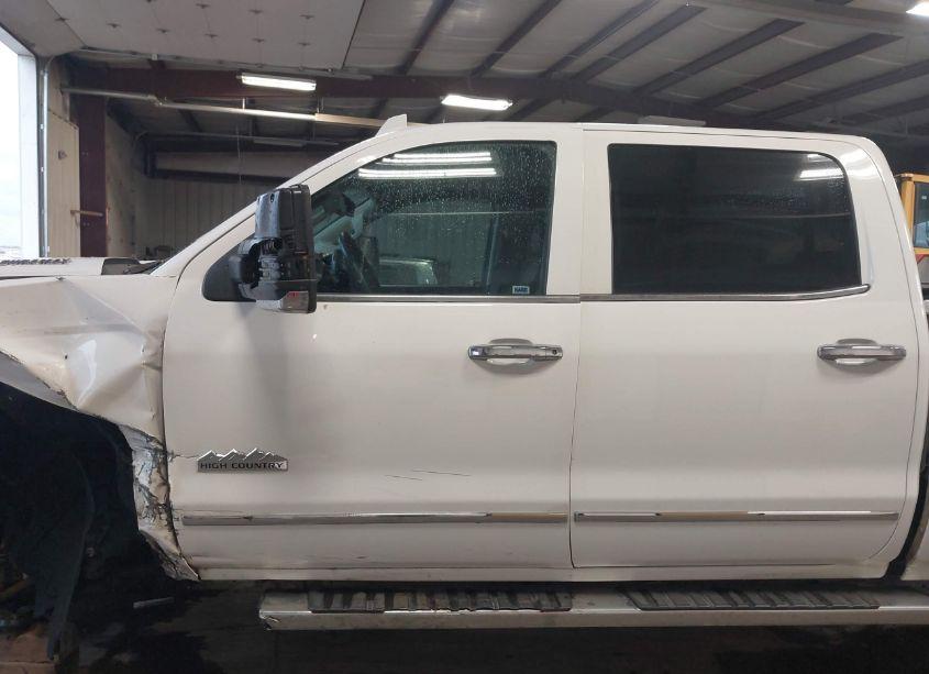 Photo 16 of 2015 Chevrolet Silverado 3500HD HIGH COUNTRY (VIN 1GC4K1E86FF585320)