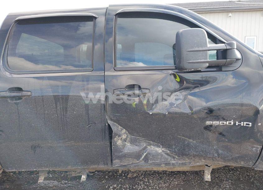 Photo 13 of 2013 Chevrolet Silverado 3500HD LTZ (VIN 1GC4K1EG8DF156510)