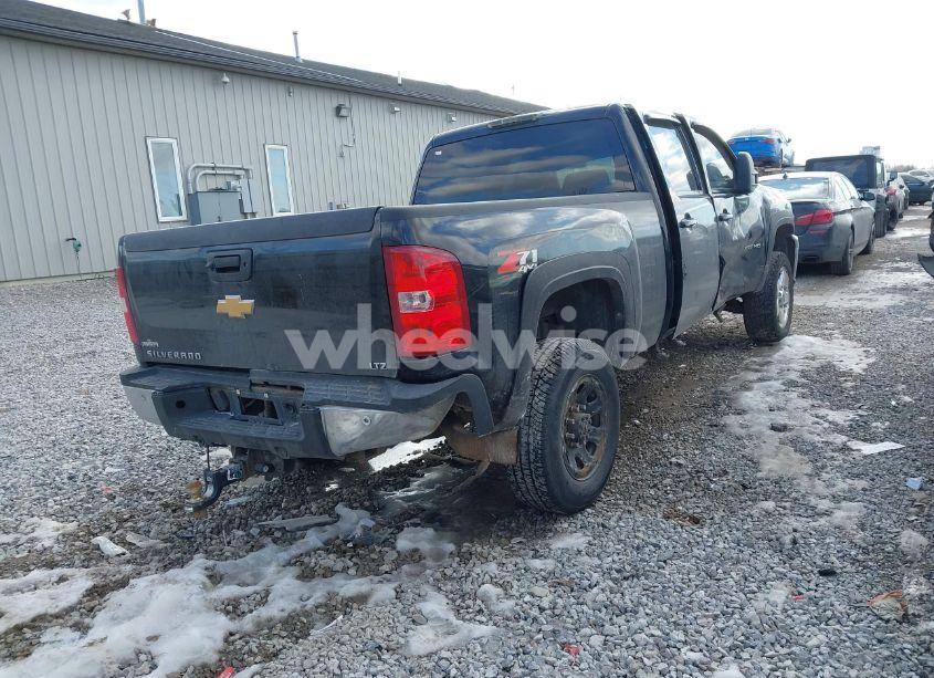 Photo 4 of 2013 Chevrolet Silverado 3500HD LTZ (VIN 1GC4K1EG8DF156510)