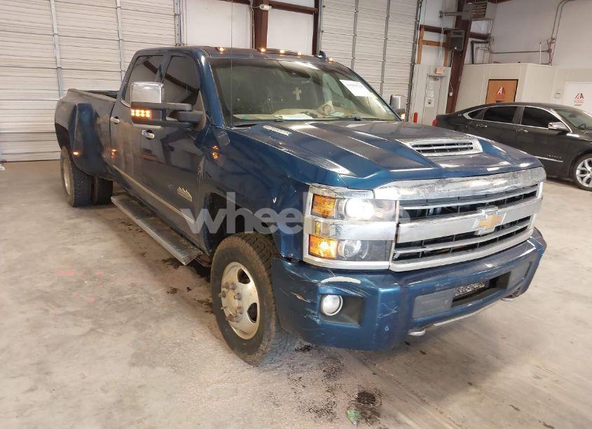 2018 Chevrolet Silverado 3500HD HIGH COUNTRY (VIN 1GC4K1EY0JF284292) main photo
