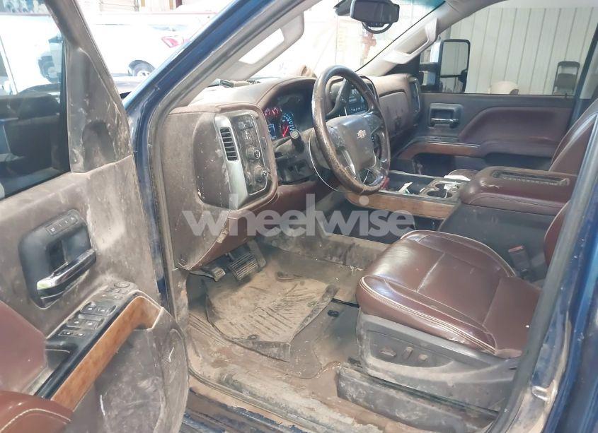 Photo 13 of 2018 Chevrolet Silverado 3500HD HIGH COUNTRY (VIN 1GC4K1EY0JF284292)