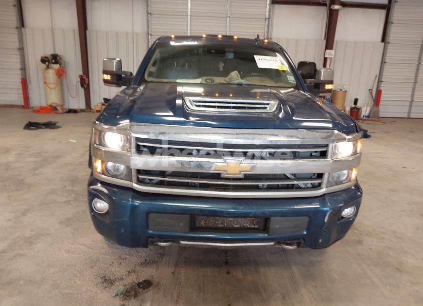 Photo 16 of 2018 Chevrolet Silverado 3500HD HIGH COUNTRY (VIN 1GC4K1EY0JF284292)