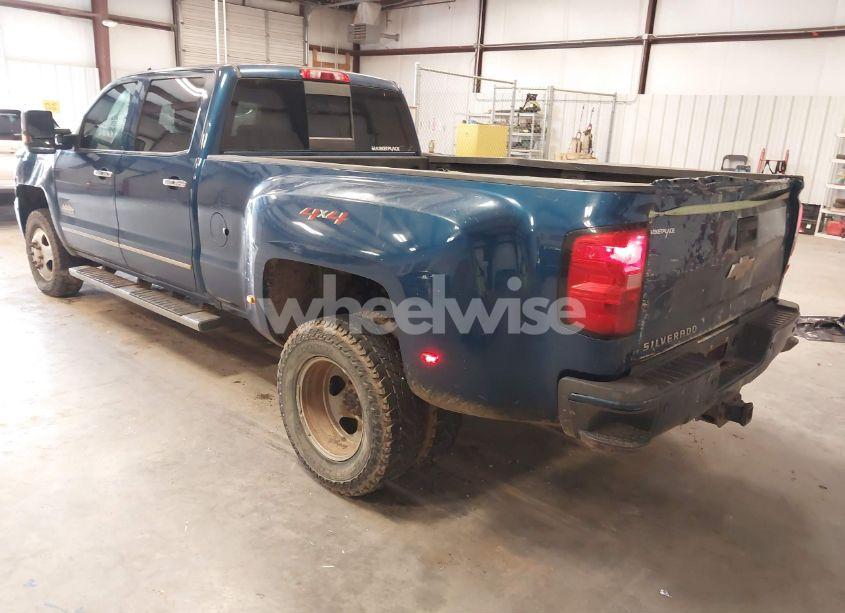 Photo 3 of 2018 Chevrolet Silverado 3500HD HIGH COUNTRY (VIN 1GC4K1EY0JF284292)