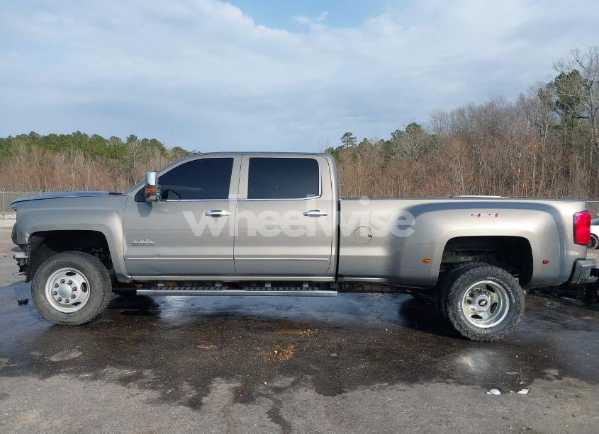 Photo 15 of 2017 Chevrolet Silverado 3500HD HIGH COUNTRY (VIN 1GC4K1EY1HF118468)