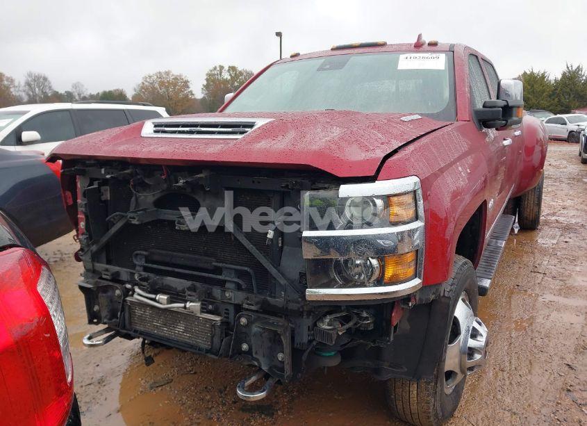 Photo 12 of 2018 Chevrolet Silverado 3500HD HIGH COUNTRY (VIN 1GC4K1EY9JF234975)