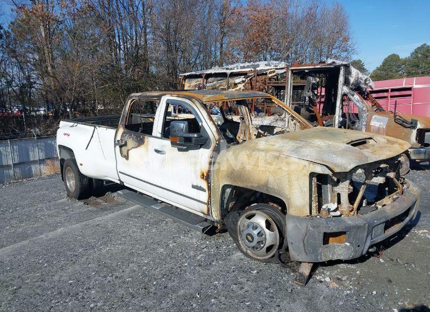 2017 Chevrolet Silverado 3500HD HIGH COUNTRY (VIN 1GC4K1EYXHF203938) main photo