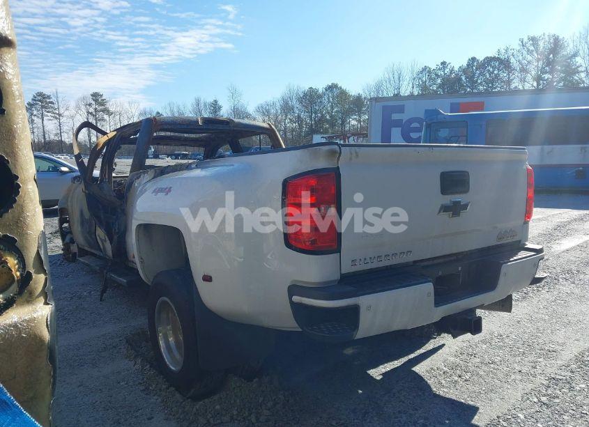 Photo 3 of 2017 Chevrolet Silverado 3500HD HIGH COUNTRY (VIN 1GC4K1EYXHF203938)