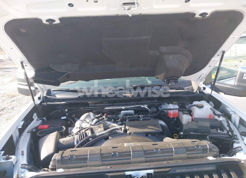 Photo 9 of 2025 Chevrolet Silverado 2500HD 4WD STANDARD BED HIGH COUNTRY (VIN 1GC4KREY6SF238336)