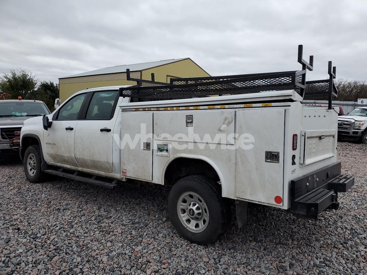Photo 2 of 2025 CHEVROLET SILVERADO UTILITY / SERVICE TRUCK (VIN 1GC4KSEY6SF156842)