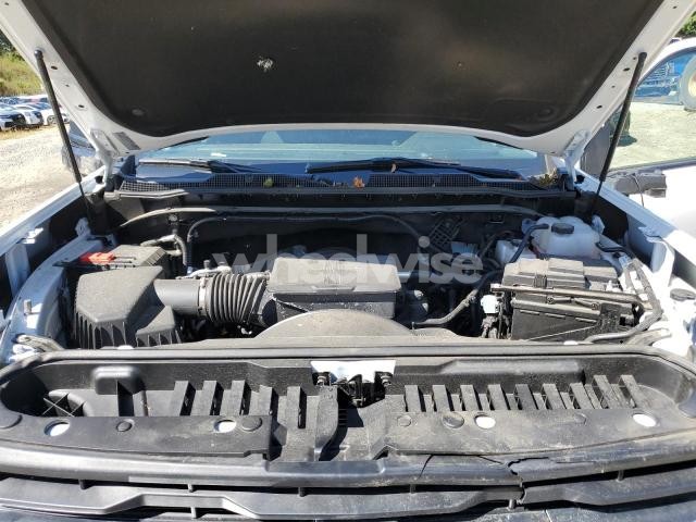 Photo 4 of 2025 CHEVROLET SILVERADO K3500 LT (VIN 1GC4KTE78SF205830)