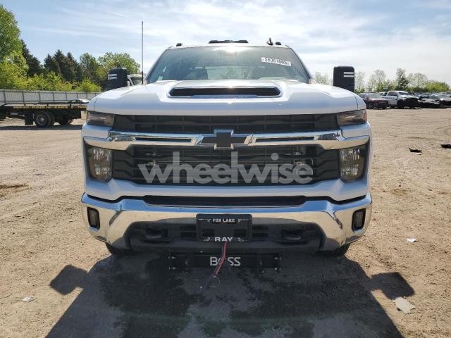 Photo 3 of 2025 CHEVROLET SILVERADO K3500 LT (VIN 1GC4KTEY1SF151022)