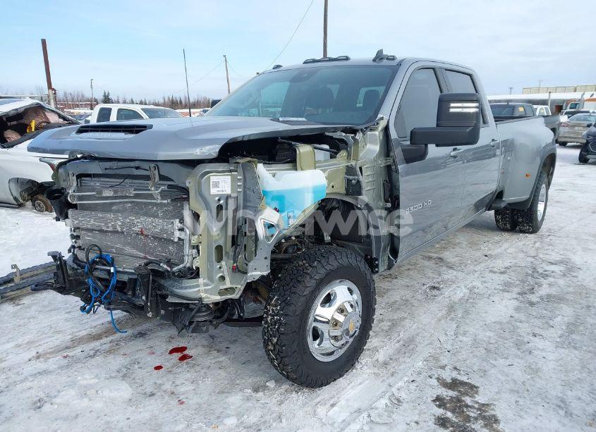 Photo 2 of 2025 Chevrolet Silverado 3500HD 4WD LONG BED LT (VIN 1GC4KTEY8SF195938)
