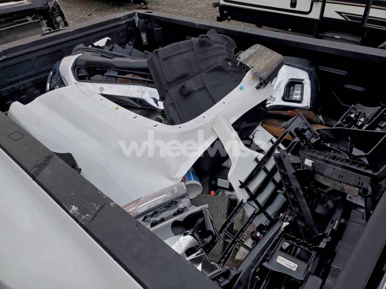 Photo 12 of 2025 CHEVROLET SILVERADO K3500 LT (VIN 1GC4KTEYXSF350862)