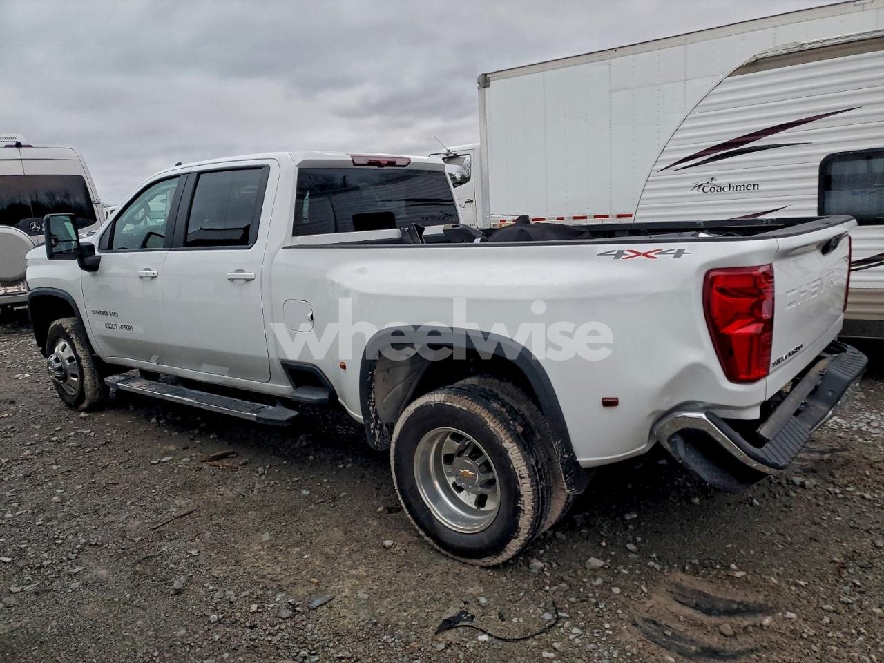 Photo 2 of 2025 CHEVROLET SILVERADO K3500 LT (VIN 1GC4KTEYXSF350862)