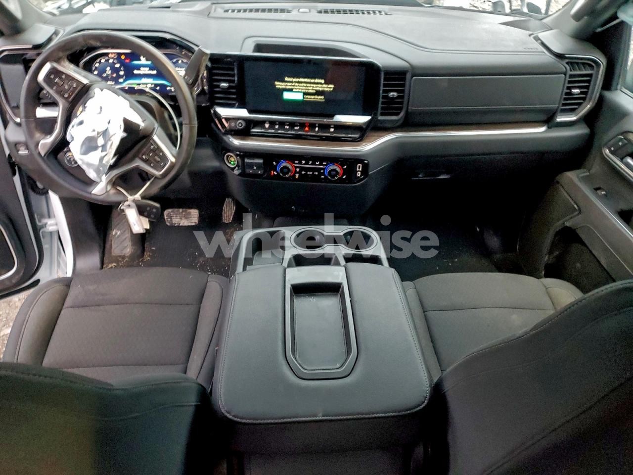 Photo 8 of 2025 CHEVROLET SILVERADO K3500 LT (VIN 1GC4KTEYXSF350862)