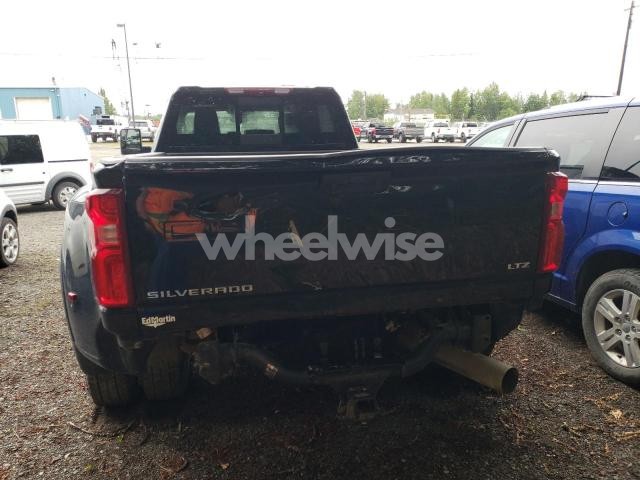 Photo 2 of 2025 CHEVROLET SILVERADO K3500 LTZ (VIN 1GC4KUEY1SF141029)