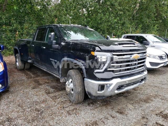 Photo 6 of 2025 CHEVROLET SILVERADO K3500 LTZ (VIN 1GC4KUEY1SF141029)
