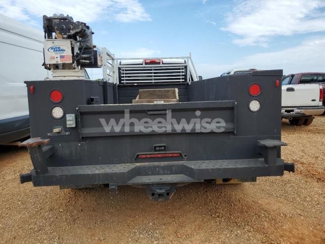 Photo 11 of 2019 CHEVROLET SILVERADO K3500 (VIN 1GC4KVCGXKF106229)