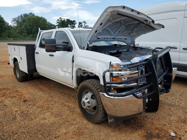 Photo 9 of 2019 CHEVROLET SILVERADO K3500 (VIN 1GC4KVCGXKF106229)