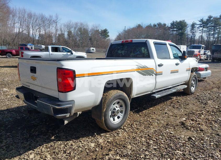 Photo 4 of 2019 Chevrolet Silverado 3500HD WT (VIN 1GC4KVCY9KF164695)