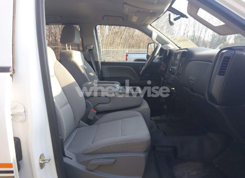 Photo 7 of 2019 Chevrolet Silverado 3500HD WT (VIN 1GC4KVCY9KF164695)