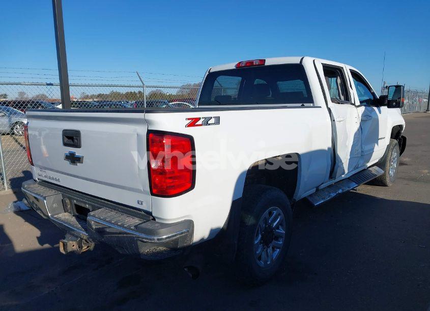 Photo 4 of 2019 Chevrolet Silverado 3500HD LT (VIN 1GC4KWCY7KF167505)