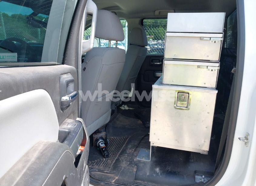 Photo 7 of 2019 Chevrolet Silverado 3500HD LT (VIN 1GC4KWEG9KF256965)