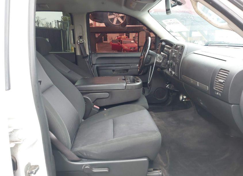 Photo 5 of 2010 Chevrolet Silverado 2500HD LT (VIN 1GC4KXB64AF124065)