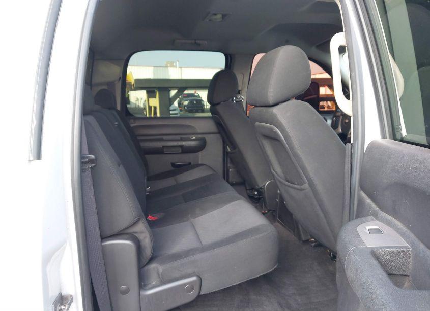 Photo 8 of 2010 Chevrolet Silverado 2500HD LT (VIN 1GC4KXB64AF124065)