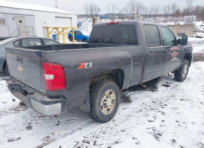 Photo 4 of 2010 Chevrolet Silverado 2500HD LT (VIN 1GC4KXBG3AF127077)