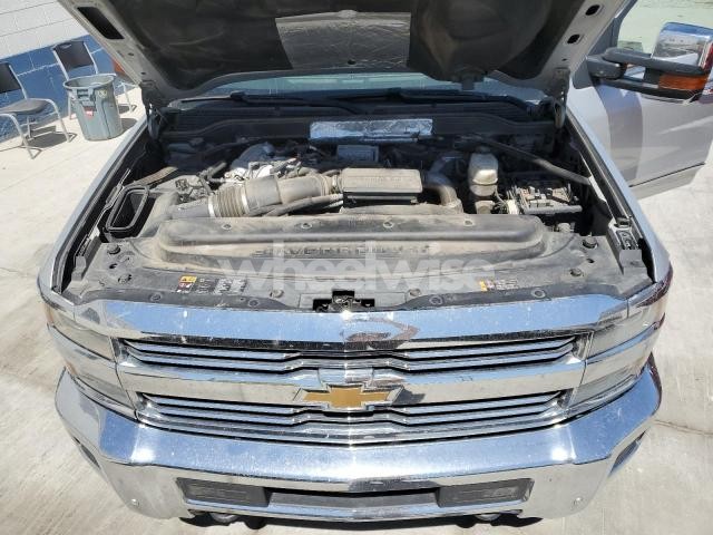 Photo 4 of 2019 CHEVROLET SILVERADO K3500 LTZ (VIN 1GC4KXCY5KF212625)