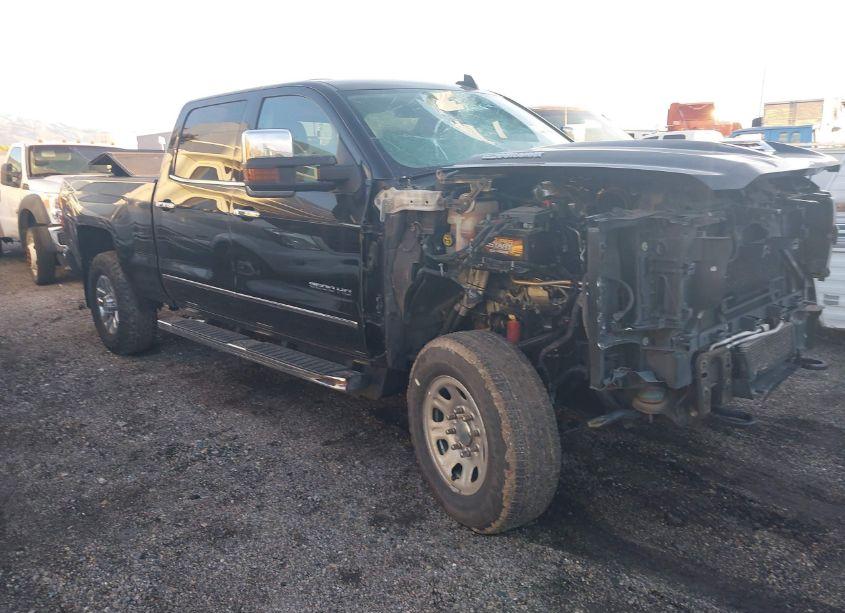 2019 Chevrolet Silverado 3500HD LTZ (VIN 1GC4KXEY2KF121843) main photo