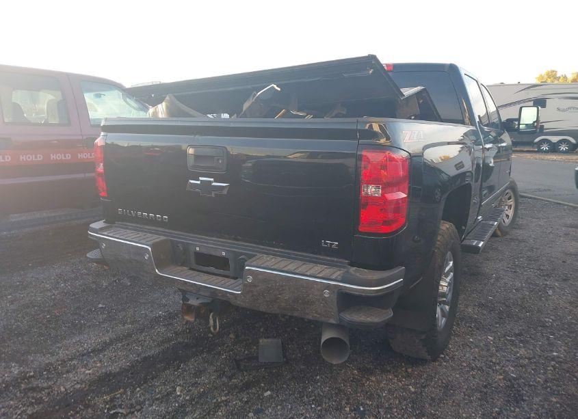 Photo 4 of 2019 Chevrolet Silverado 3500HD LTZ (VIN 1GC4KXEY2KF121843)