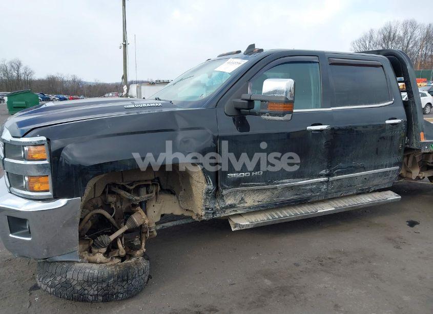 Photo 11 of 2019 Chevrolet Silverado 3500HD LTZ (VIN 1GC4KXEY4KF111590)