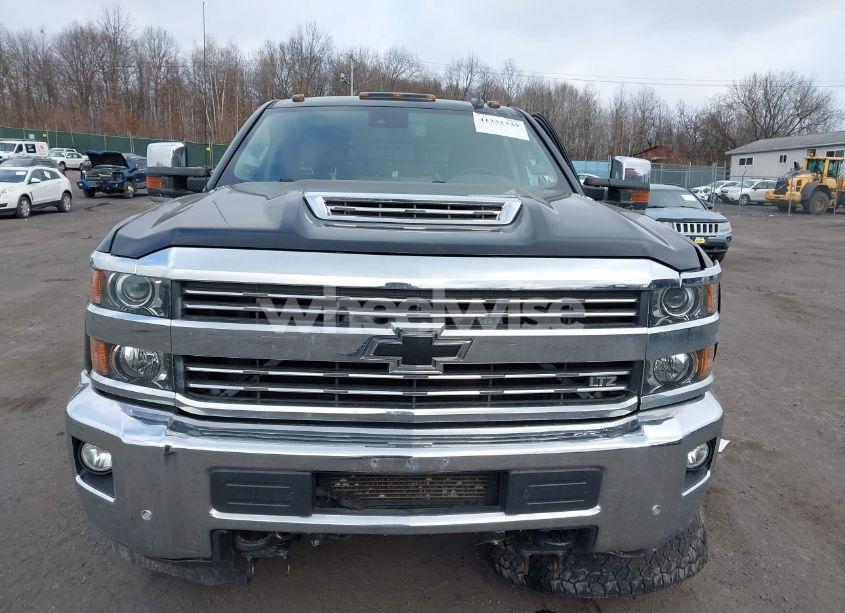 Photo 12 of 2019 Chevrolet Silverado 3500HD LTZ (VIN 1GC4KXEY4KF111590)