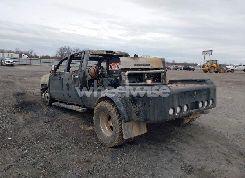 Photo 3 of 2019 Chevrolet Silverado 3500HD LTZ (VIN 1GC4KXEY7KF165711)