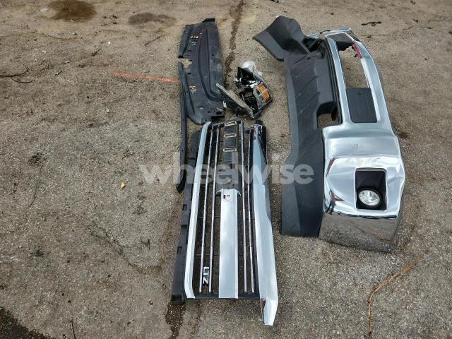 Photo 4 of 2019 CHEVROLET SILVERADO K3500 LTZ (VIN 1GC4KXEY9KF155603)