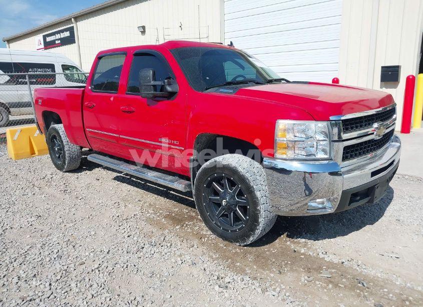 2010 Chevrolet Silverado 2500HD LTZ (VIN 1GC4KYB64AF105828) main photo