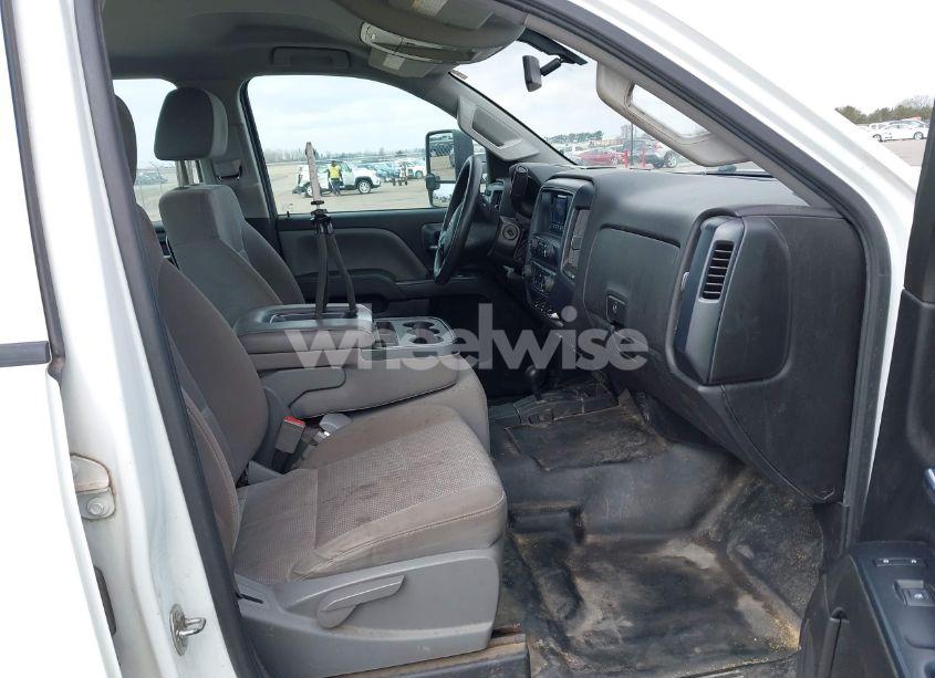 Photo 13 of 2015 Chevrolet Silverado 3500HD WT (VIN 1GC4KYC85FF577026)