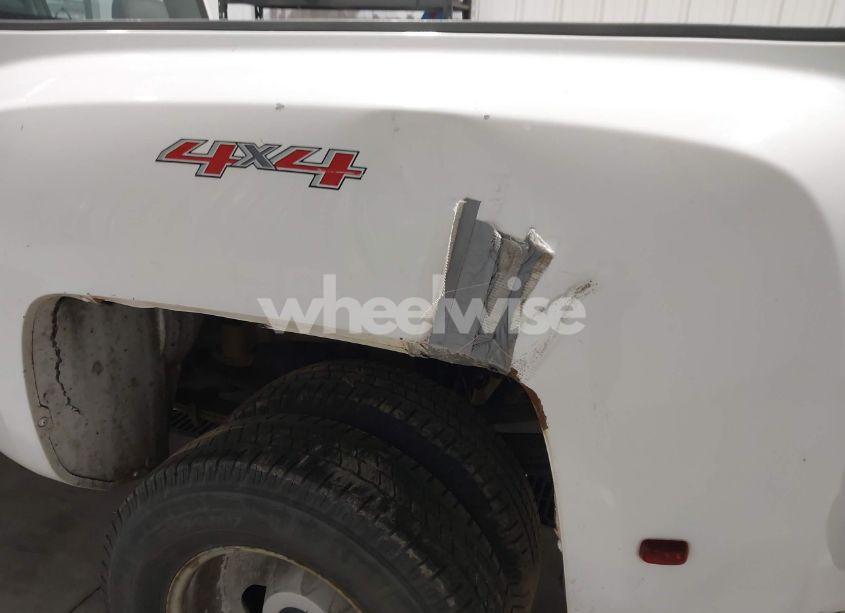 Photo 18 of 2015 Chevrolet Silverado 3500HD WT (VIN 1GC4KYC85FF577026)