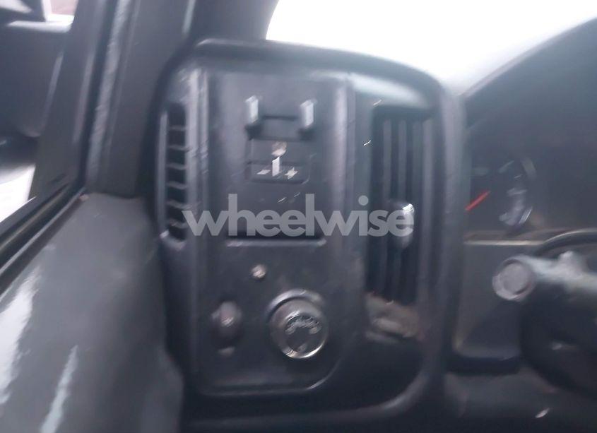Photo 12 of 2015 Chevrolet Silverado 3500HD WT (VIN 1GC4KYCG0FF135360)