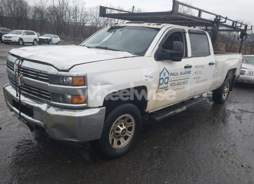 Photo 2 of 2015 Chevrolet Silverado 3500HD WT (VIN 1GC4KYCG0FF135360)